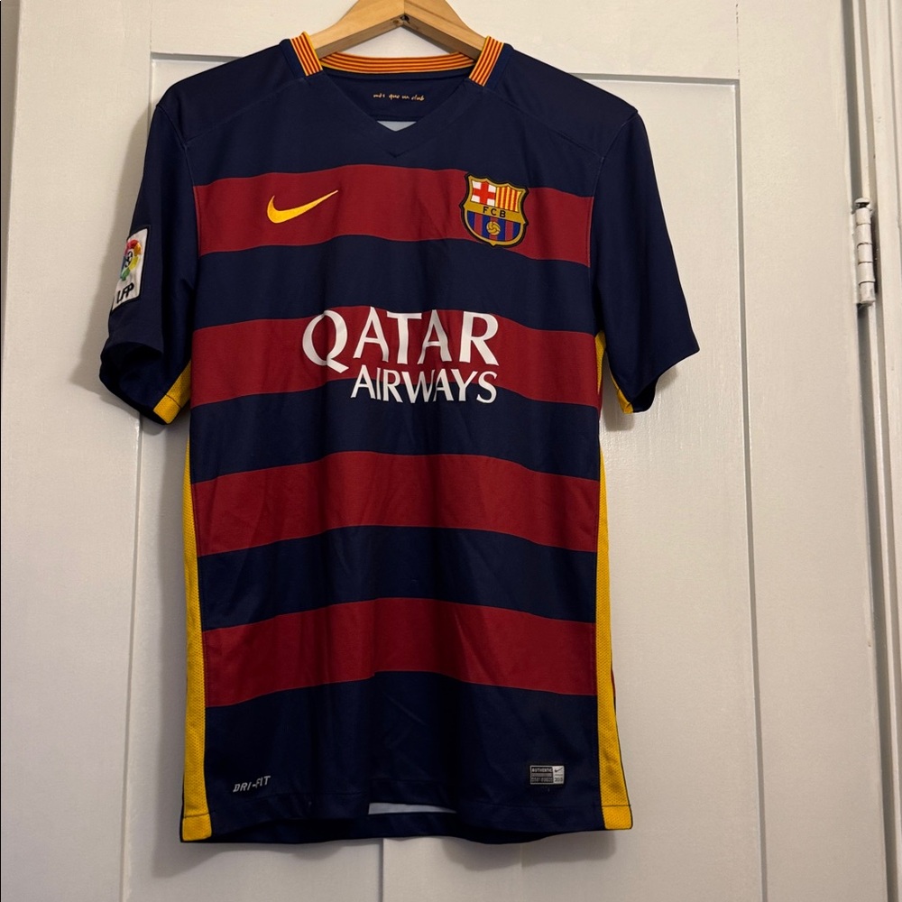 NIKE Barcelona Football ⚽️ Soccer Jersey Men’s Medium